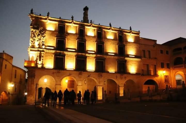 Apartamento Turistico La Victoria Trujillo Eksteriør bilde